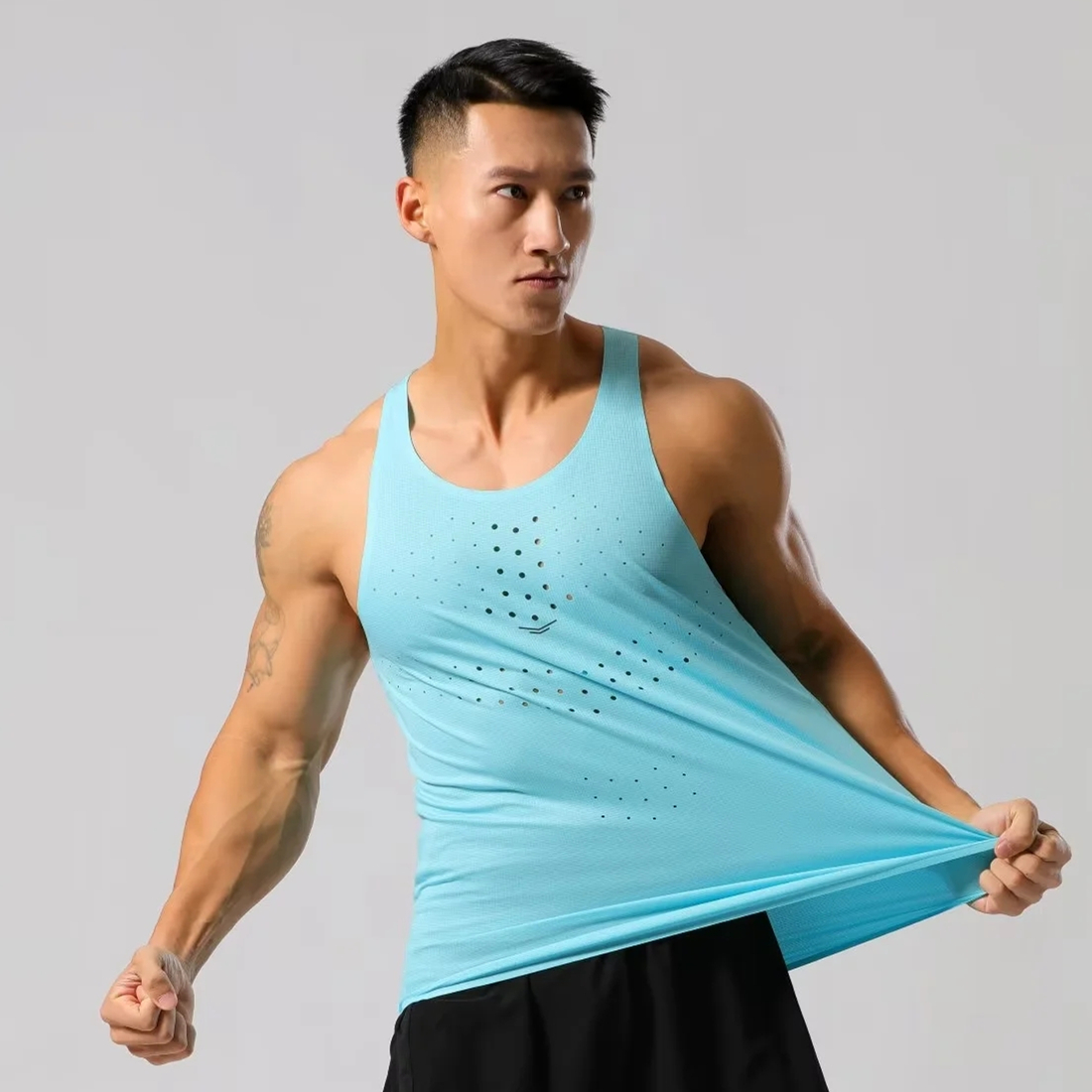 Rompi Lari Ringan Pria, Atasan - Sleeveless Undershirt ulasan dan harga